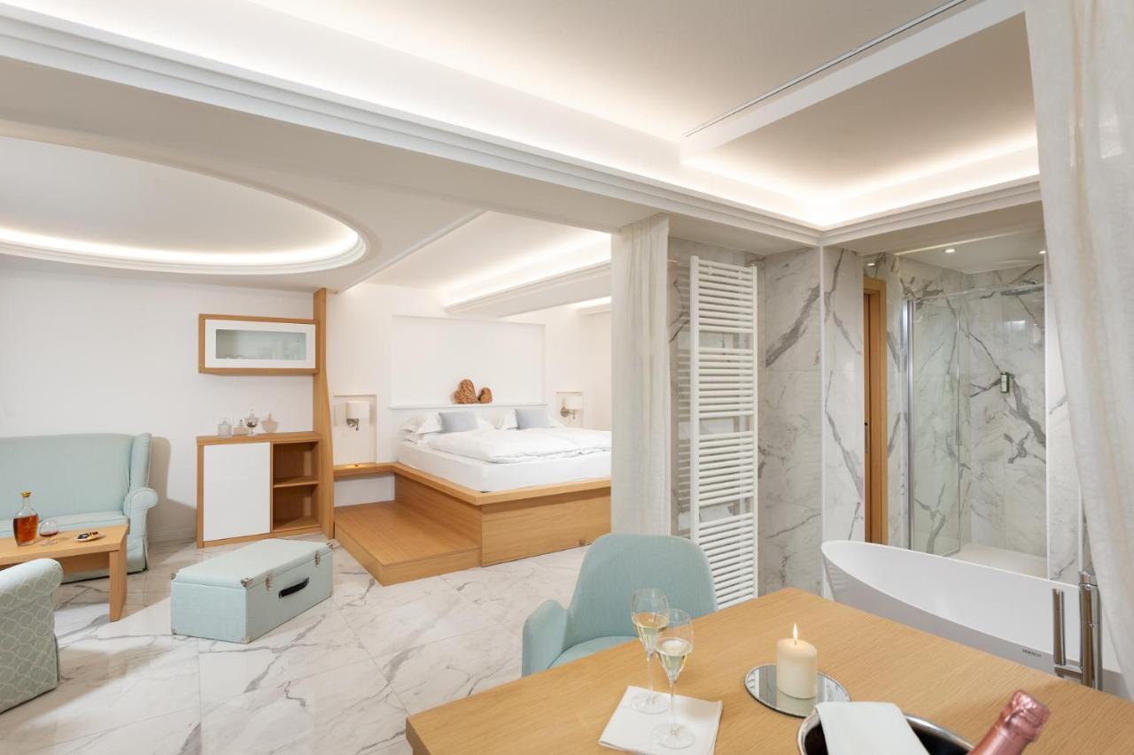 Hotel Pareda كنازاي المظهر الخارجي الصورة