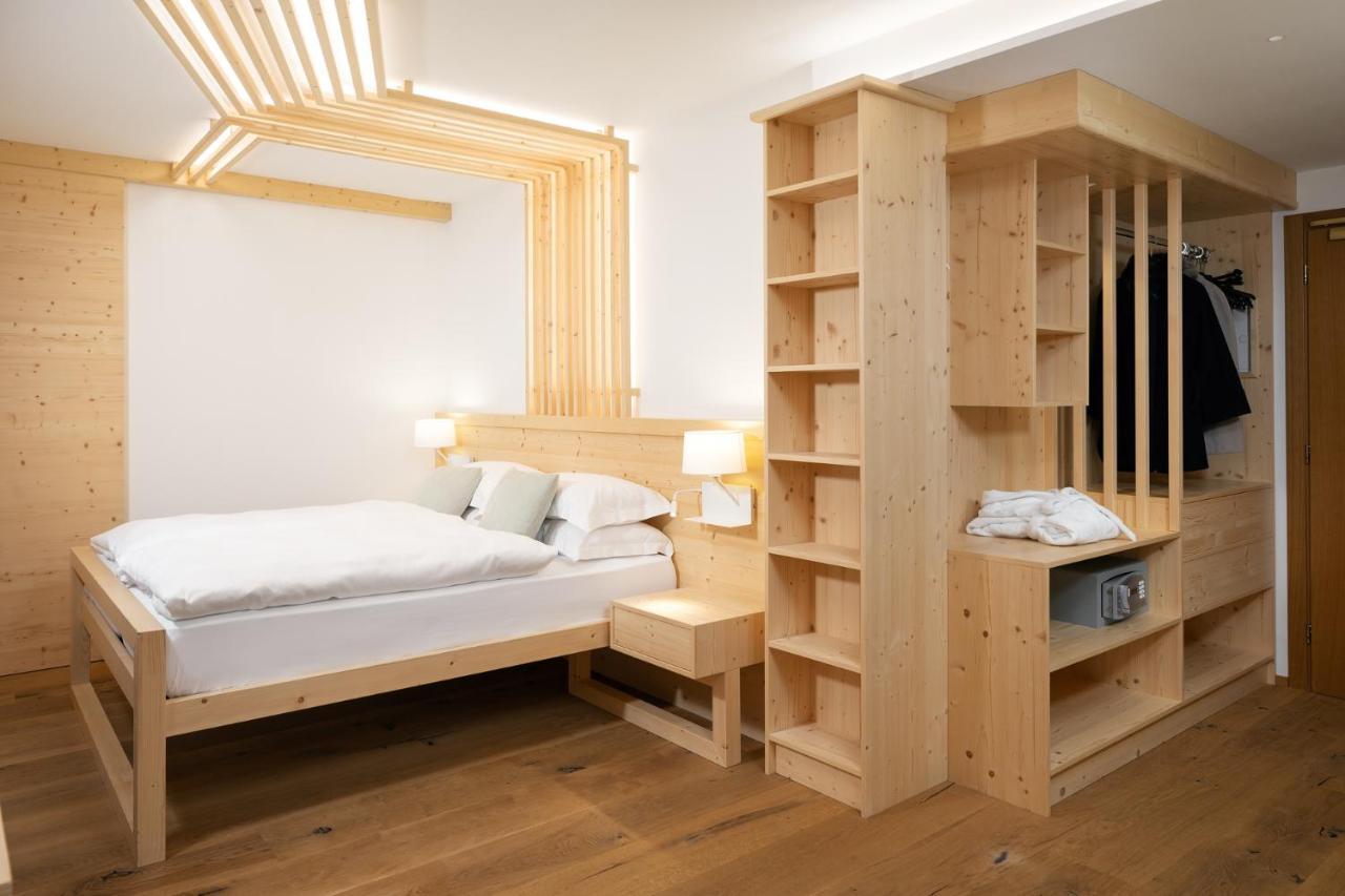 Hotel Pareda كنازاي المظهر الخارجي الصورة