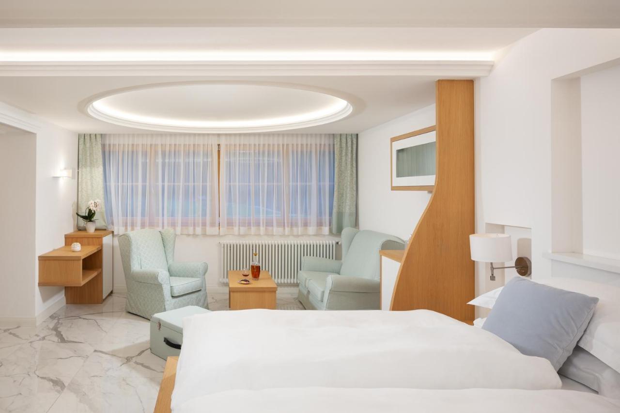 Hotel Pareda كنازاي المظهر الخارجي الصورة