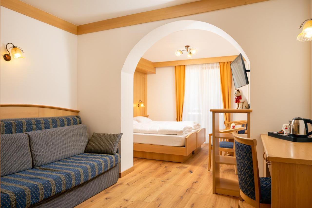 Hotel Pareda كنازاي المظهر الخارجي الصورة